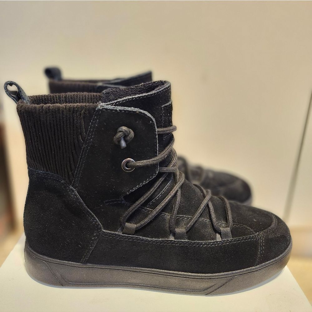 Cougar "Briar" Black Waterproof Suede Lace-up  Sneaker Boots Sz. 9/40 Ret.$130